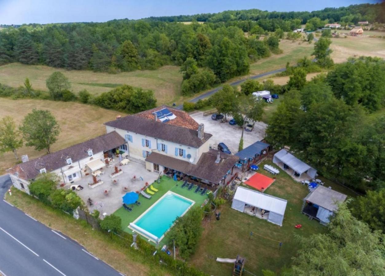 La Charrue Gite Complex Monsec Esterno foto